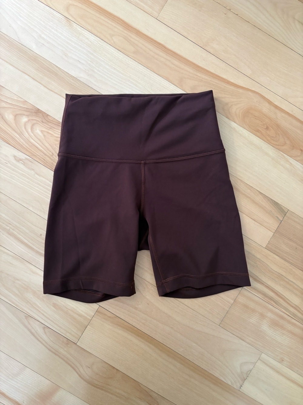 Lululemon Wunder train high rise short
